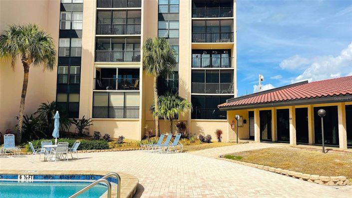 Image No.50-2 Bed Property for sale