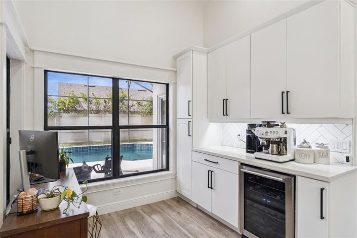 Image No.10-3 Bed Property for sale