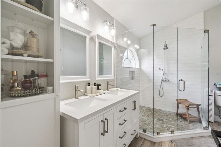 Image No.14-3 Bed Property for sale