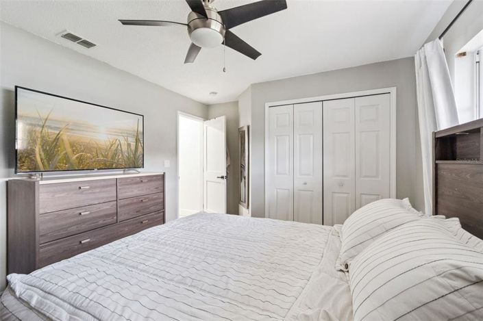 Image No.19-3 Bed Property for sale