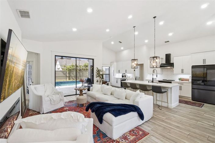 Image No.4-3 Bed Property for sale