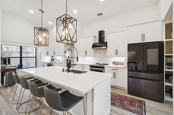 Image No.5-3 Bed Property for sale