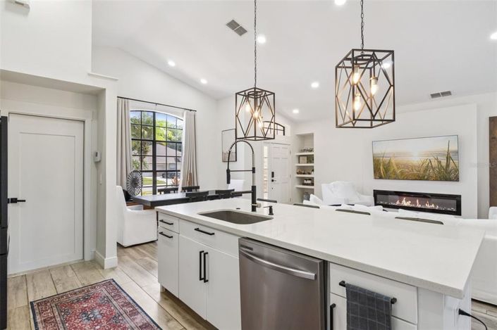 Image No.8-3 Bed Property for sale