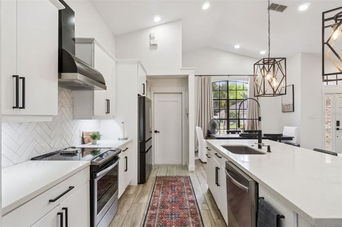 Image No.9-3 Bed Property for sale