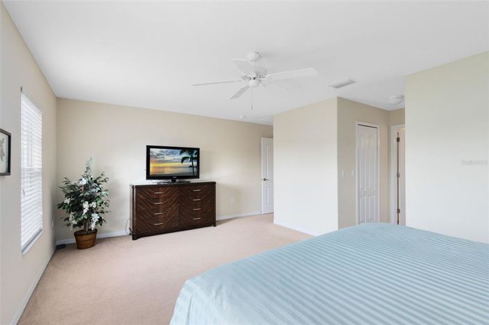 Image No.27-6 Bed Property for sale