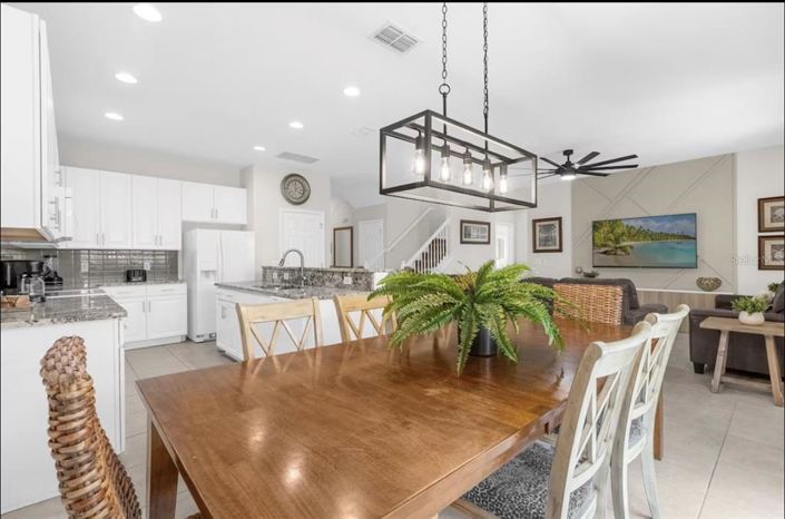 Image No.11-6 Bed Property for sale