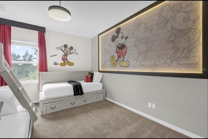 Image No.23-6 Bed Property for sale