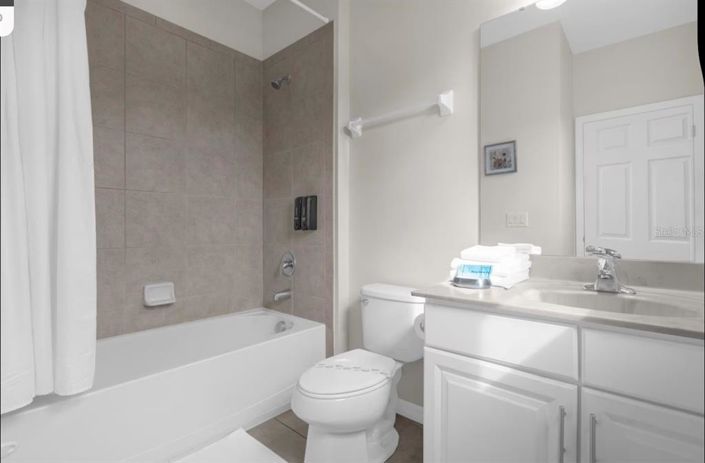 Image No.37-6 Bed Property for sale