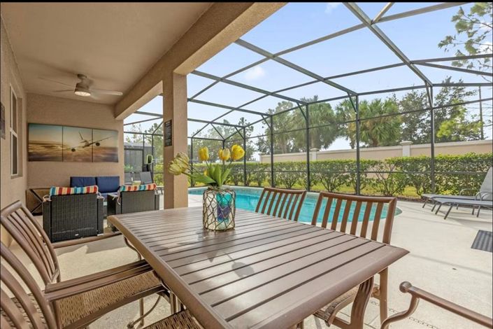 Image No.39-6 Bed Property for sale