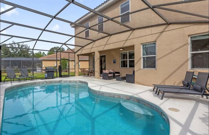 Image No.41-6 Bed Property for sale