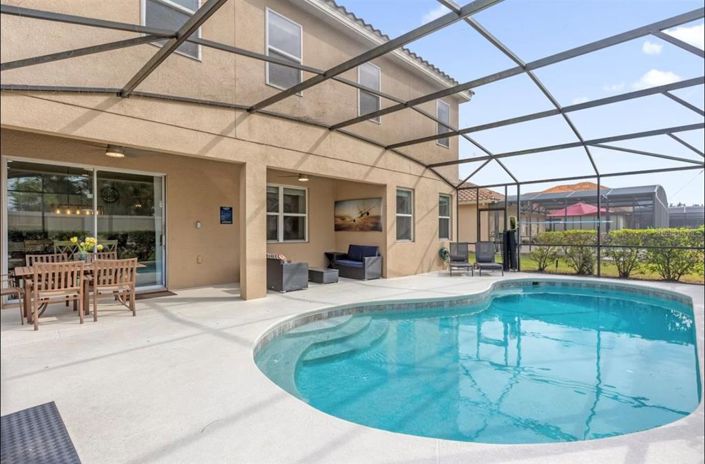 Image No.42-6 Bed Property for sale