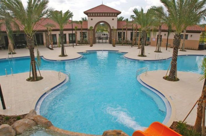 Image No.55-6 Bed Property for sale