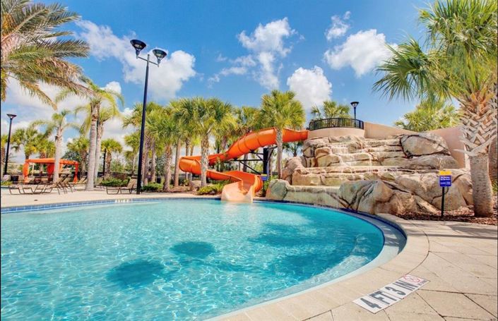 Image No.60-6 Bed Property for sale