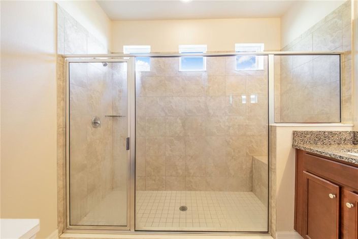 Image No.18-4 Bed Property for sale