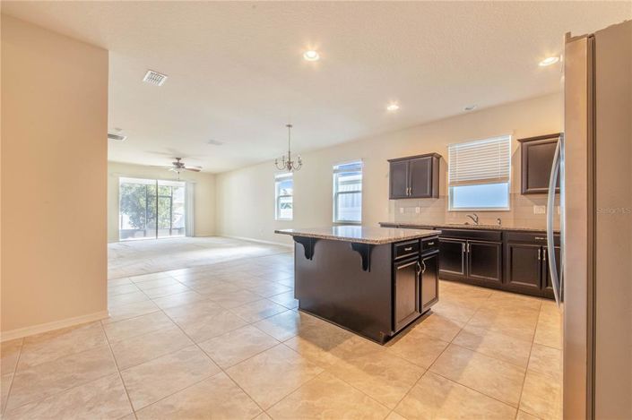 Image No.8-4 Bed Property for sale