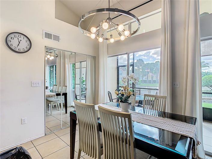 Image No.12-2 Bed Townhouse for sale