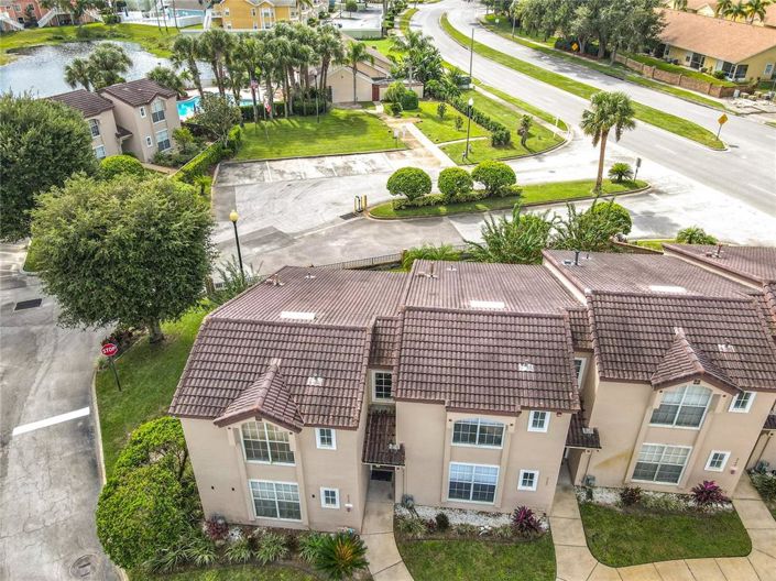 Image No.38-2 Bed Townhouse for sale