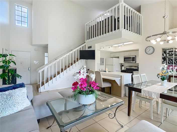 Image No.8-2 Bed Townhouse for sale