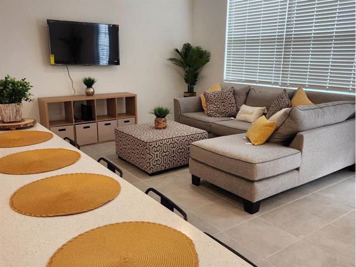 Image No.4-3 Bed Townhouse for sale