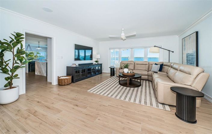 Image No.19-4 Bed Property for sale