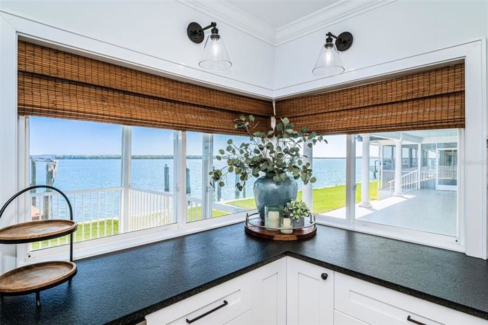 Image No.28-4 Bed Property for sale