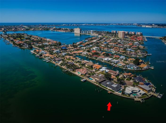 Image No.4-4 Bed Property for sale