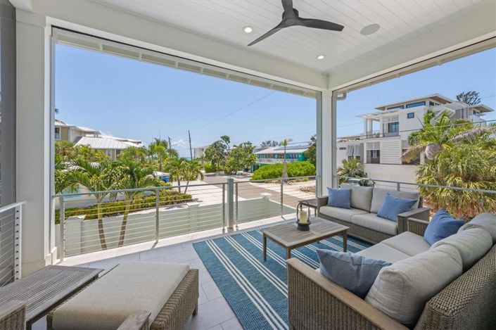 Image No.19-5 Bed Property for sale