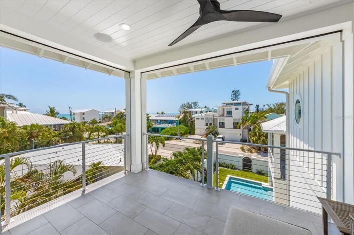 Image No.45-5 Bed Property for sale