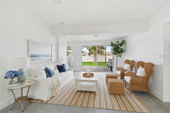 Image No.11-3 Bed Property for sale