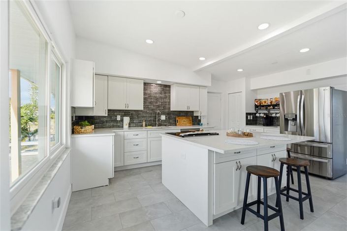 Image No.2-3 Bed Property for sale