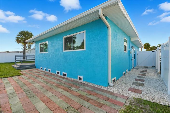 Image No.35-3 Bed Property for sale