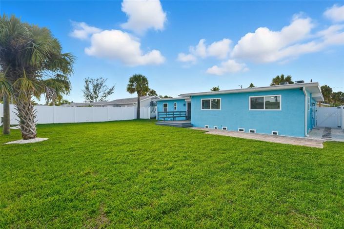 Image No.40-3 Bed Property for sale