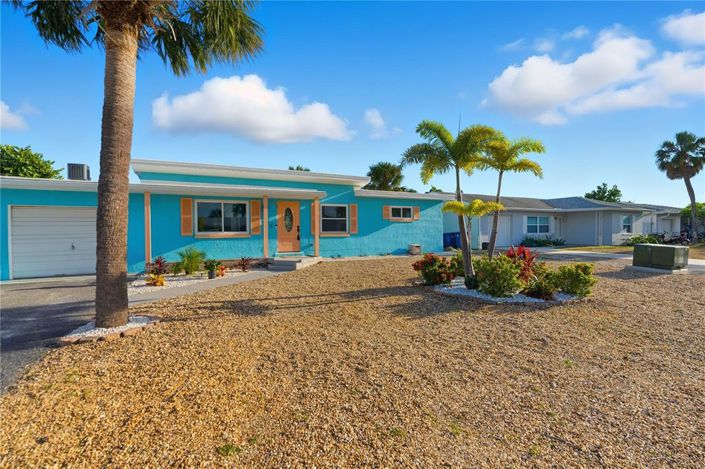 Image No.45-3 Bed Property for sale