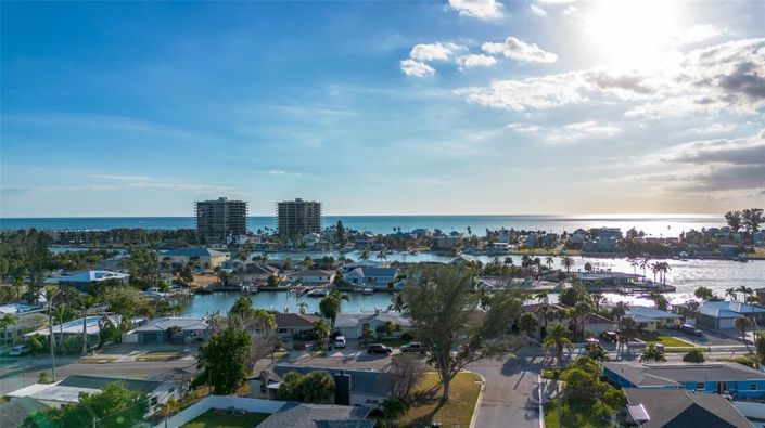 Image No.47-3 Bed Property for sale