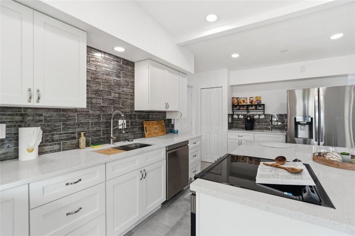 Image No.7-3 Bed Property for sale