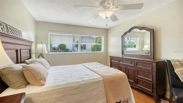 Image No.35-3 Bed Property for sale