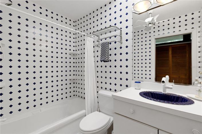 Image No.16-5 Bed Property for sale