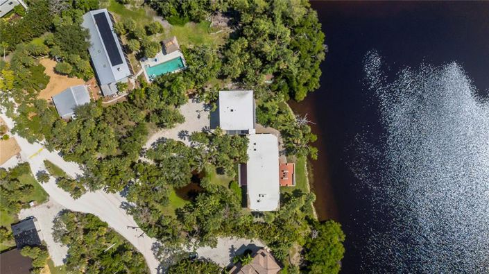 Image No.3-5 Bed Property for sale