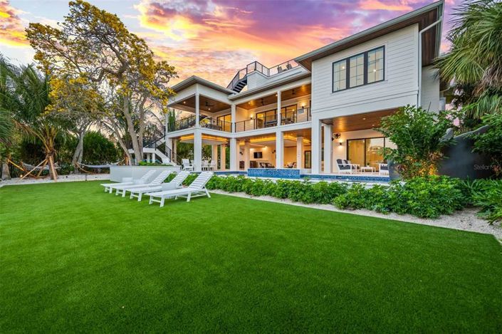 Image No.16-6 Bed Property for sale