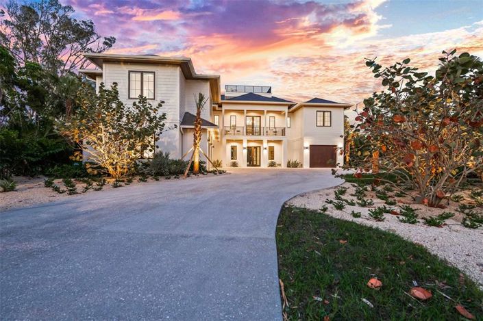 Image No.42-6 Bed Property for sale