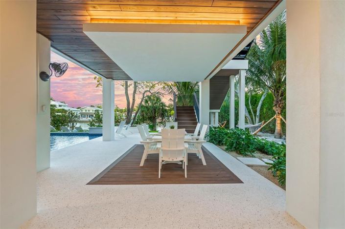 Image No.7-6 Bed Property for sale