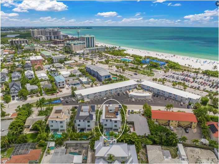 Image No.1-5 Bed Property for sale