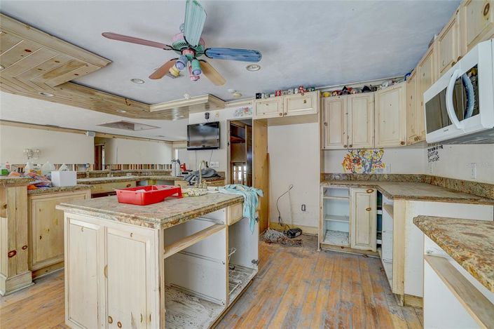 Image No.16-2 Bed Property for sale