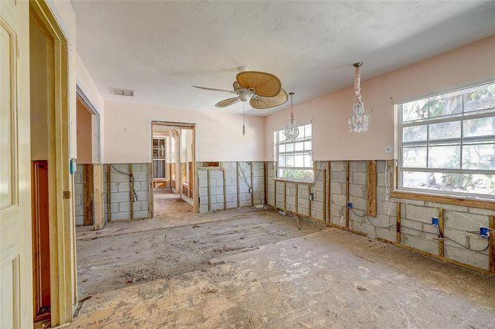 Image No.19-2 Bed Property for sale