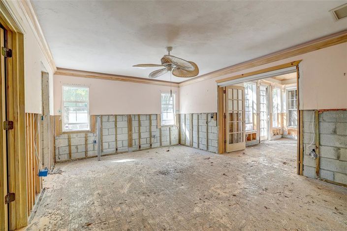 Image No.25-2 Bed Property for sale