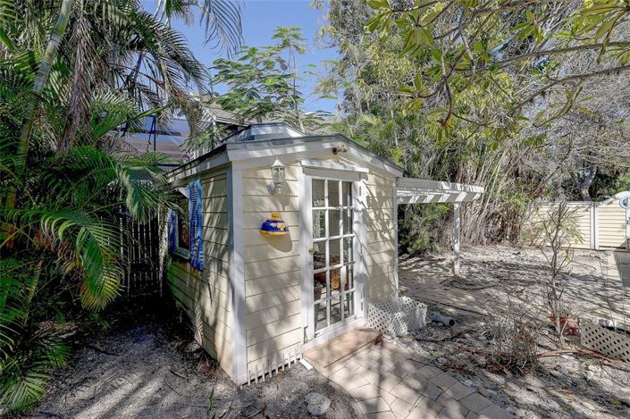 Image No.35-2 Bed Property for sale