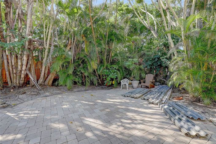 Image No.39-2 Bed Property for sale