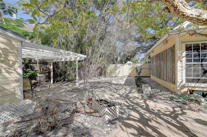 Image No.40-2 Bed Property for sale