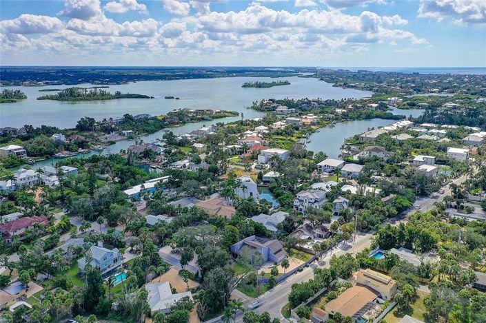 Image No.57-2 Bed Property for sale