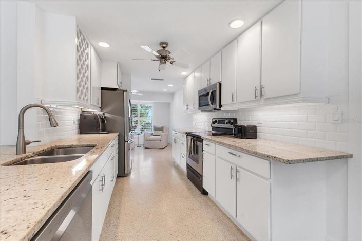 Image No.11-3 Bed Property for sale